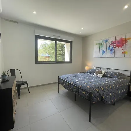Renove Avec Piscine Chauffee Couverte, Climatisation, Proche Randonnees Et Attractions Locales - Fr-1-489-471 * Couzon