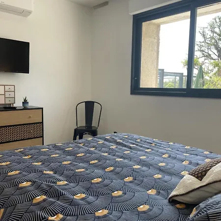 Renove Avec Piscine Chauffee Couverte, Climatisation, Proche Randonnees Et Attractions Locales - Fr-1-489-471 Holiday home Couzon